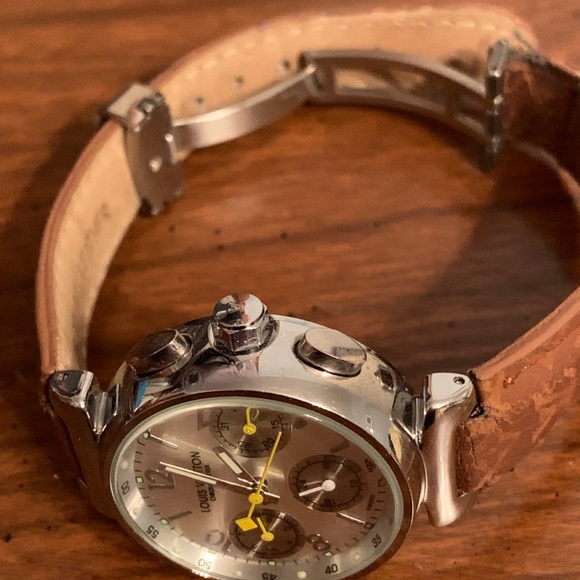 Louis Vuitton Watch Womens - Picture 2 of 8